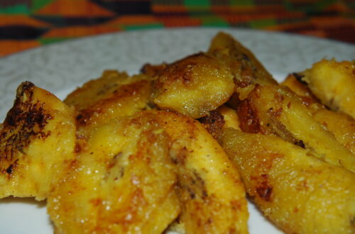 Kwelewele, Spiced Plantain snack © J. L . James